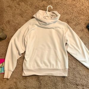 white dsg hoodie. super soft. new condition, never worn. super warm